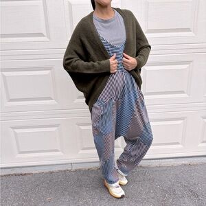 Uniqlo lightweight seamless cocoon cardigan, color: dark olive